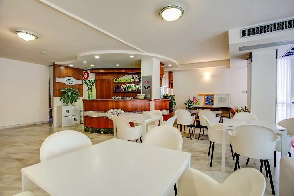 Hotel Konrad Marebello 3*,